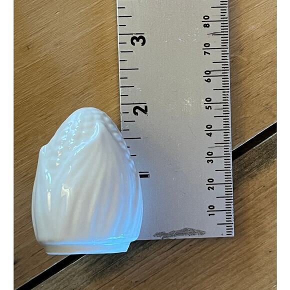 Vintage White Ceramic Corn on the cob salt & Pepper shakers. Farm House. - Picture 6 of 6